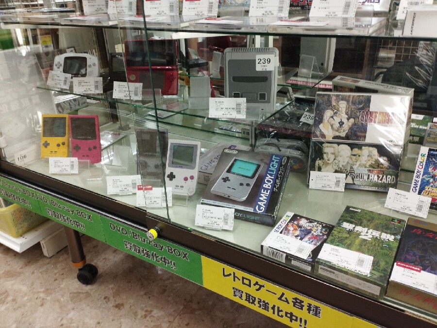大人気ポケットモンスターシリーズの完備品をお買取させていただきまし