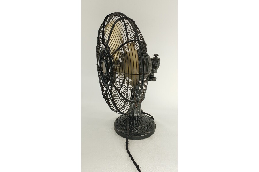 昭和レトロ 三菱電機 Z30-EB 30cm卓上扇風機入荷しました。|2022年11