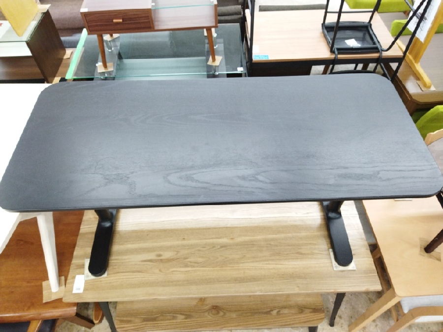 IKEA（イケア）の高さ調整デスクを出張お見積りにてお買取りしました 