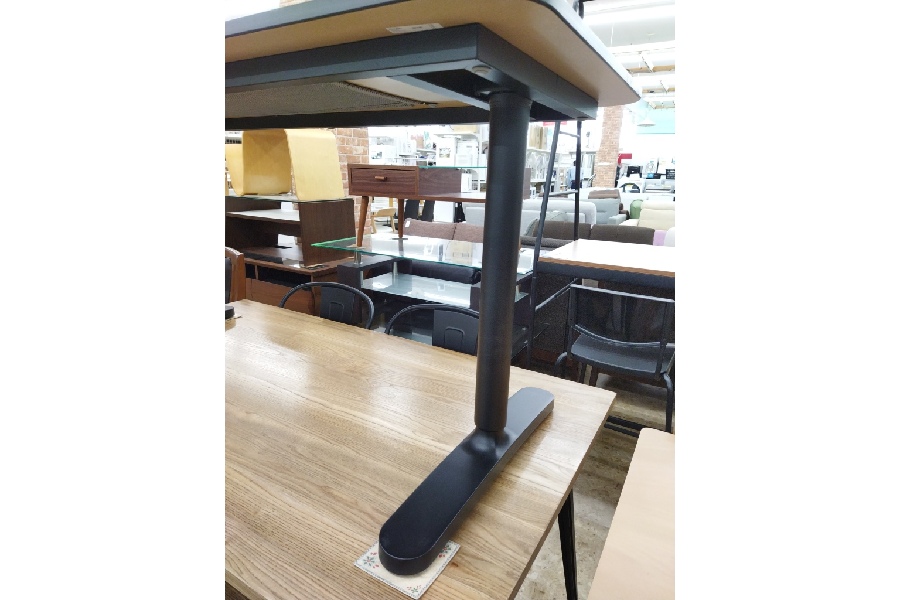 IKEA（イケア）の高さ調整デスクを出張お見積りにてお買取りしました 【軽トラ90分貸し出しサービス】IKEA ワークデスク