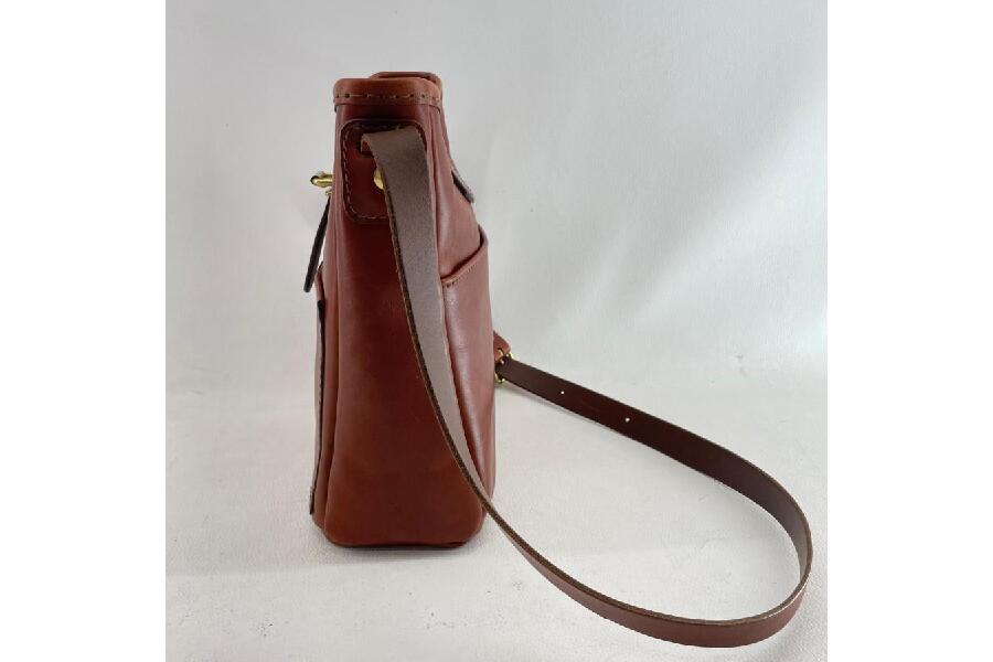 ユニセックスで輝く！HERZヘルツブラウンショルダーバッグ #入荷しま