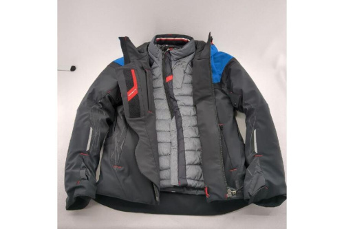 美品 クシタニ K-2819 ガルジャケット BKOUT XLサイズ カジュアルさの中に王道を感じさせてくれる防寒機能満載ウエア