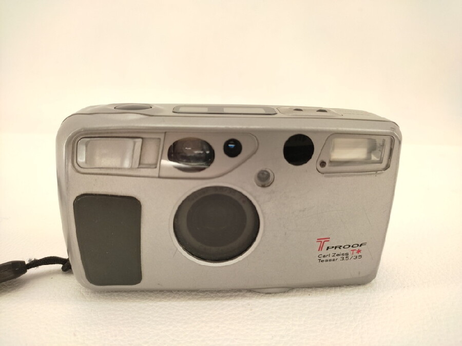 フィルムカメラ KYOCERA TPROOF carl zeiss 3.5/35 Kyocera T Proof 35mm Compact Film Camera Silver Tessar 35