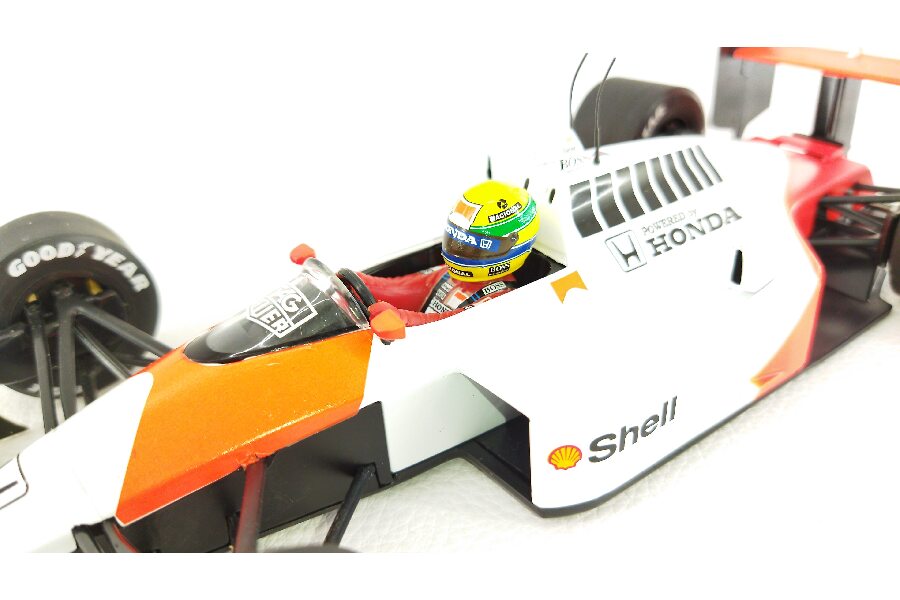 ミニチャンプス 1/18 マクラーレン MP4/4 アイルトンセナ入荷