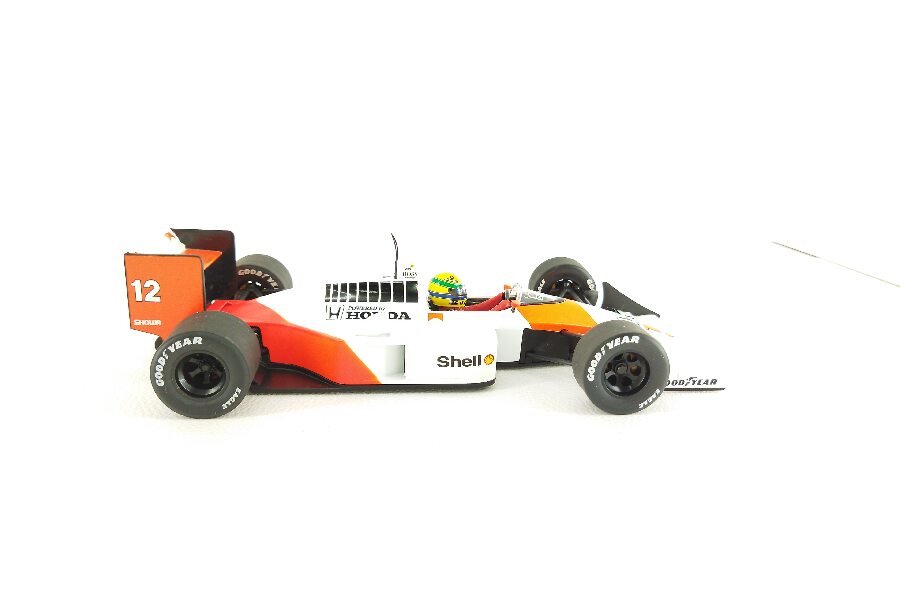 ミニチャンプス 1/18 マクラーレン MP4/4 アイルトンセナ入荷