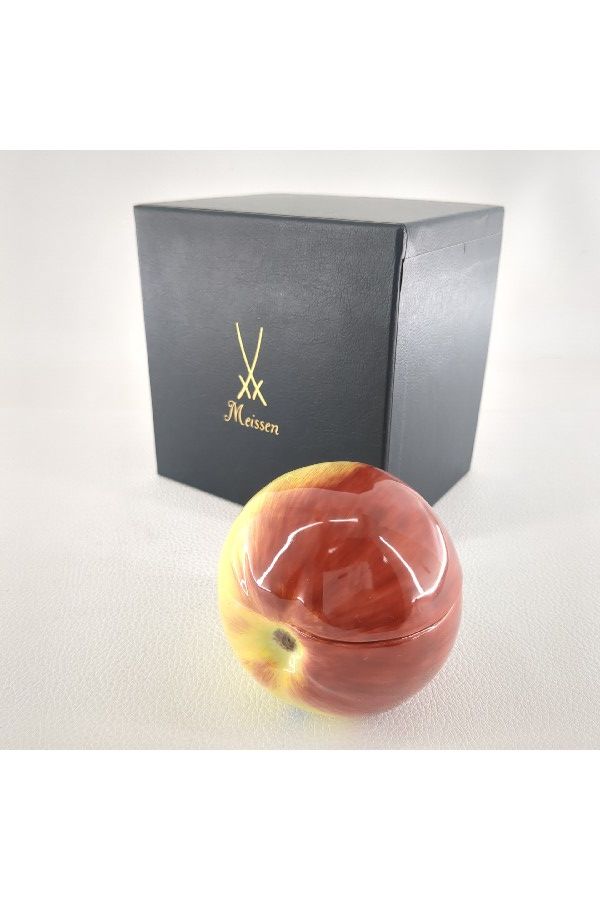 マイセンのリンゴモチーフ小物入れ入荷しました！｜2023年08月06日