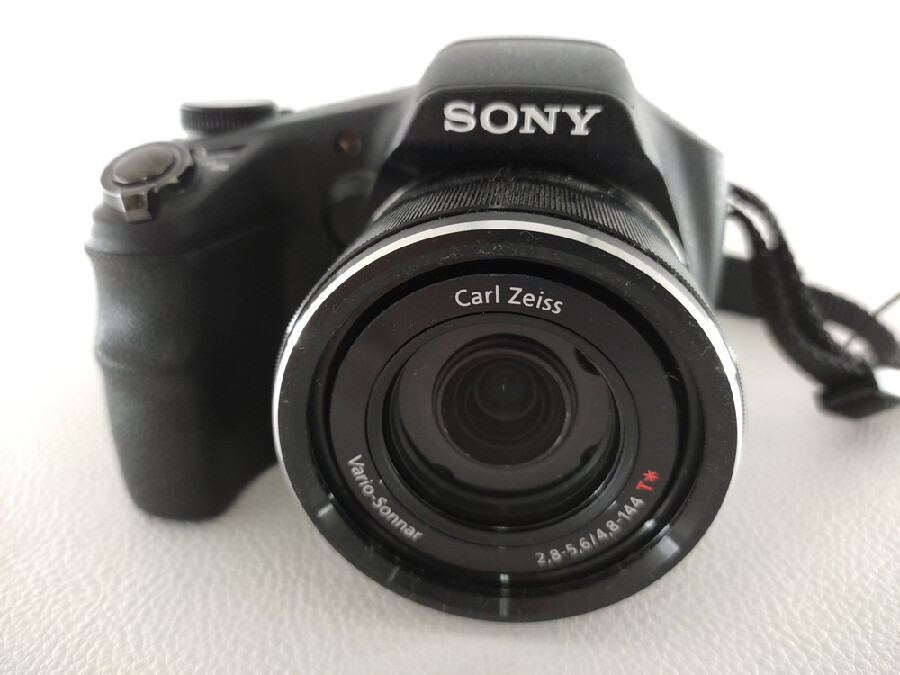 デジタルカメラ SONY Cyber-shot DSC-HX200V をお買取入荷しま