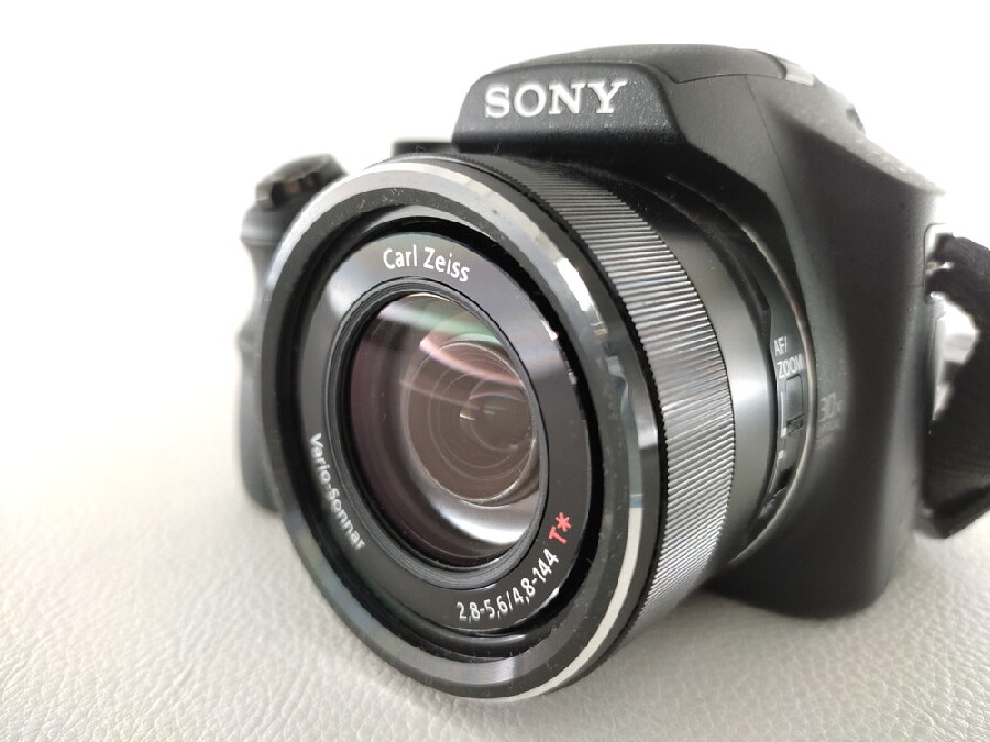 デジタルカメラ SONY Cyber-shot DSC-HX200V をお買取入荷しま
