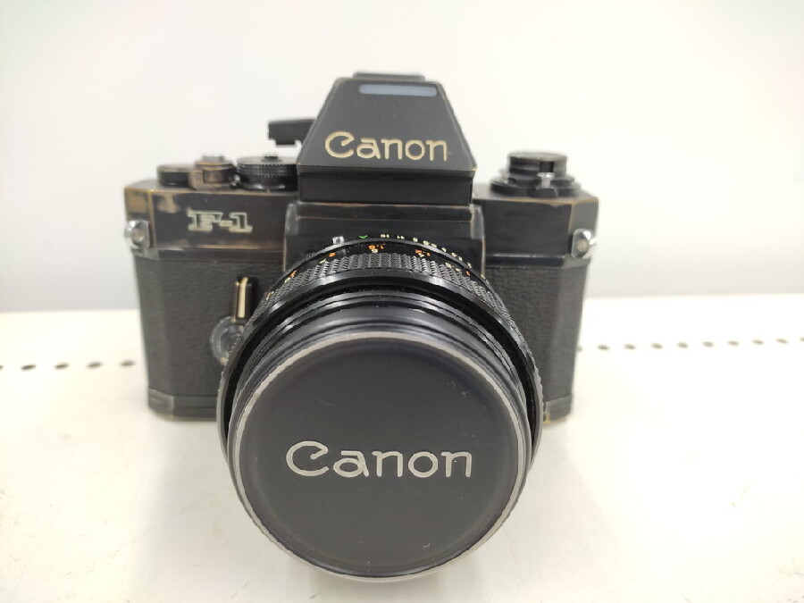 キャノン・フィルムカメラ☆Canon F-1 ボディのみ☆ミラー、スクリーンのカ カメラ