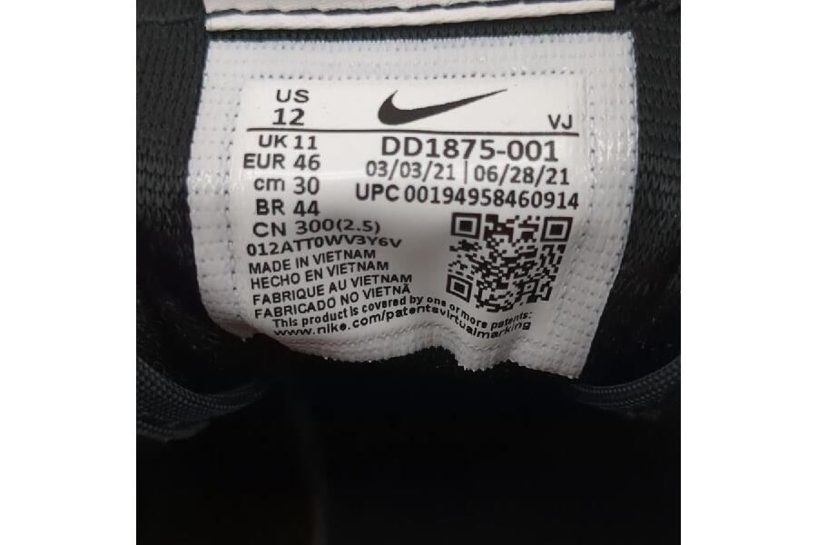 ナイキ スニーカー 30cm ヴェイパーワッフル サカイ ブラック メンズ