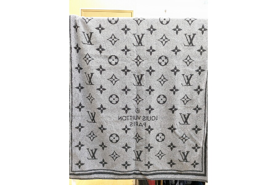 LOUIS VUITTON ルイヴィトン　モノグラム ビーチタオル　エクリプス ルイヴィトン LOUIS VUITTON ビーチタオル タオル モノグラム