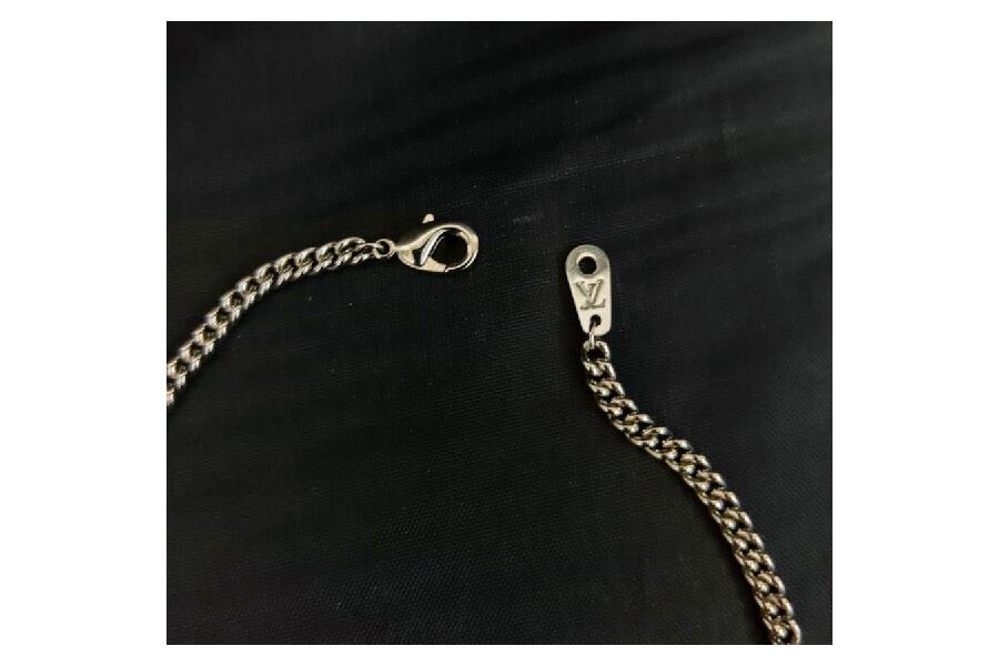 LOUIS VUITTON M2222 コリエ アストロ LV ネックレス 入荷しました