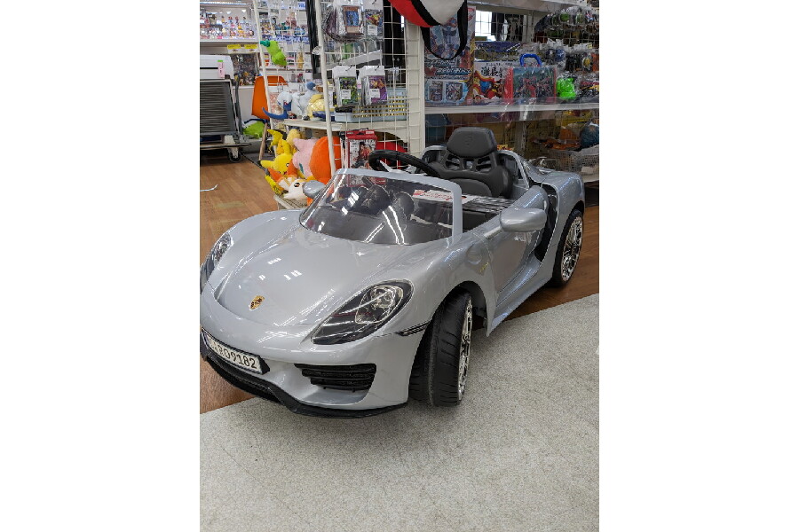 Avigo アヴィーゴ 6V ポルシェ918 電動乗用カー おもちゃ