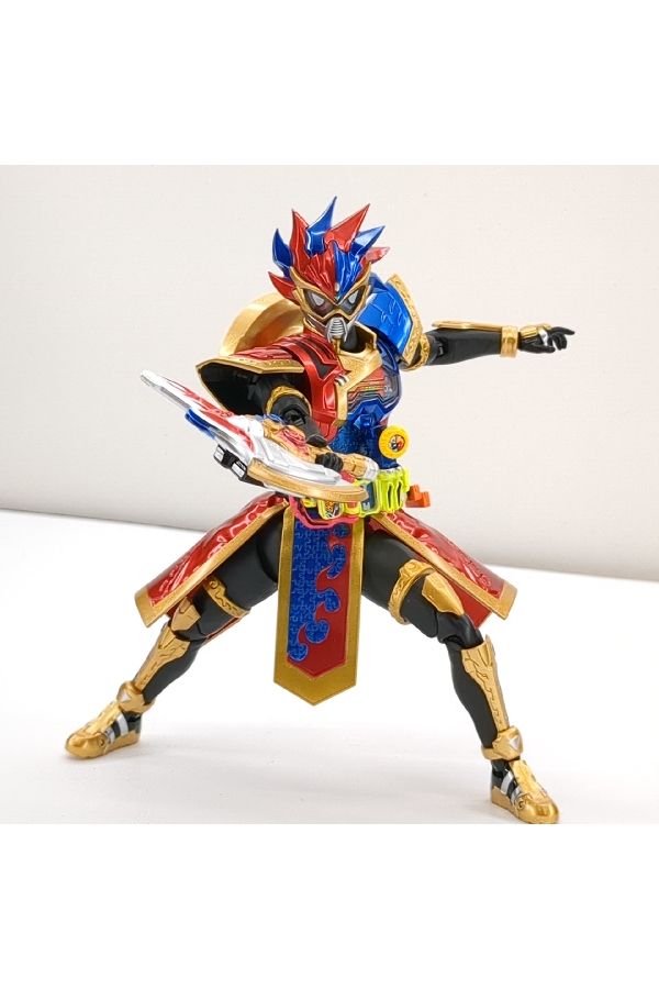 S.H.Figuarts仮面ライダーパラドクス パーフェクトノックアウトゲーマ Amazon.co.jp: S.H.フィギュアーツ 仮面ライダーパラドクス