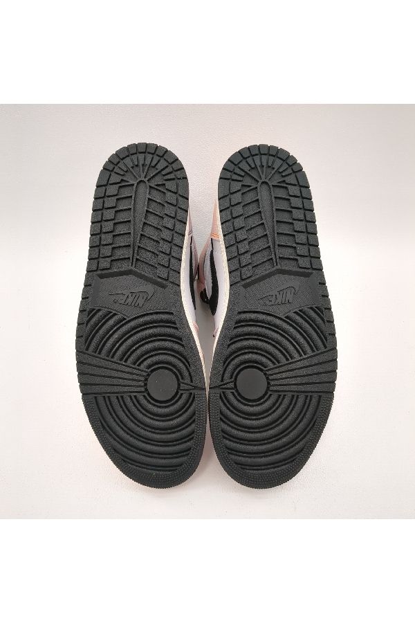 グラデーションが綺麗なナイキ シューズのご紹介です！｜2024年03月11