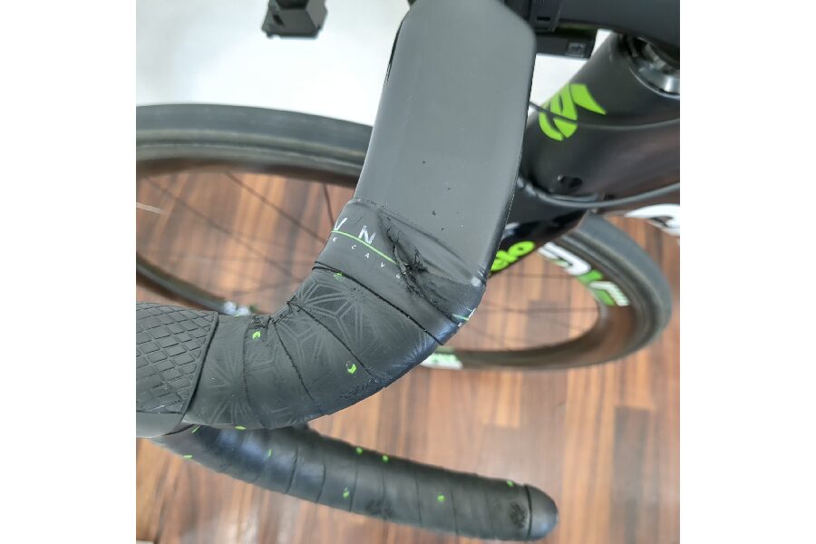 限定カラーモデルの高機能ロードバイクのご紹介！！｜2024年09月08日