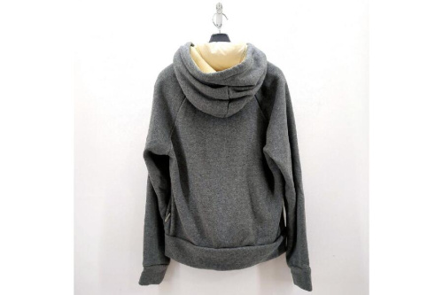 秋冬必見！MONCLER メンズグレー・パーカースポットライト #入荷