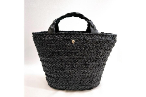 HELEN KAMINSKIの洗練レザー×ラフィアバッグで夏コーデを楽しむ #入荷