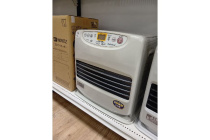 給油回数を減らしたい方必見！？ダイニチの石油ファンヒーター入荷しま