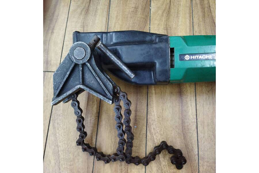 庭木の枝打ちや粗大ごみの解体にも使用できる【日立工機】のセーバー