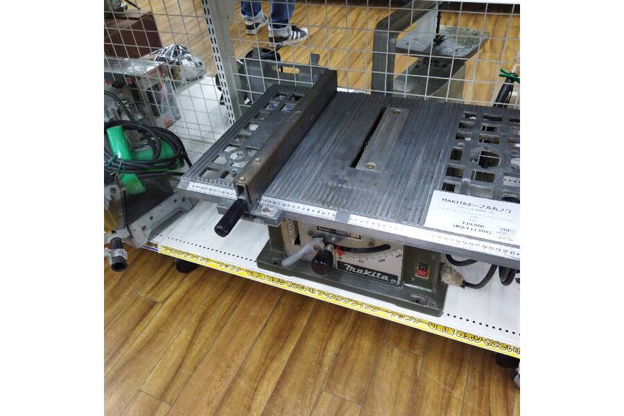 ★中古品★マキタ　ディスクグラインダー　Ｍ９５８　１００ｍ　 マキタ100mmディスクグラインダー M958 入荷しました！！｜2022年07