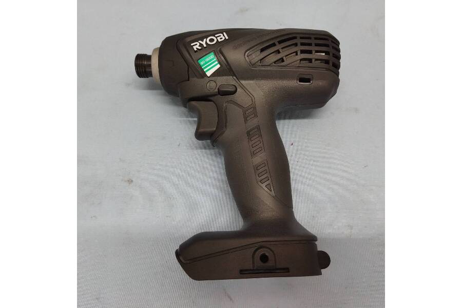 RYOBI リョービ BID-1800D 充電式インパクトドライバ 18V DIY 日曜大工 便利屋 工具 家具組立て バッテリー2個付き！ リョービ BID-1800D インパクトドライバ買い取りました。｜2022年08月