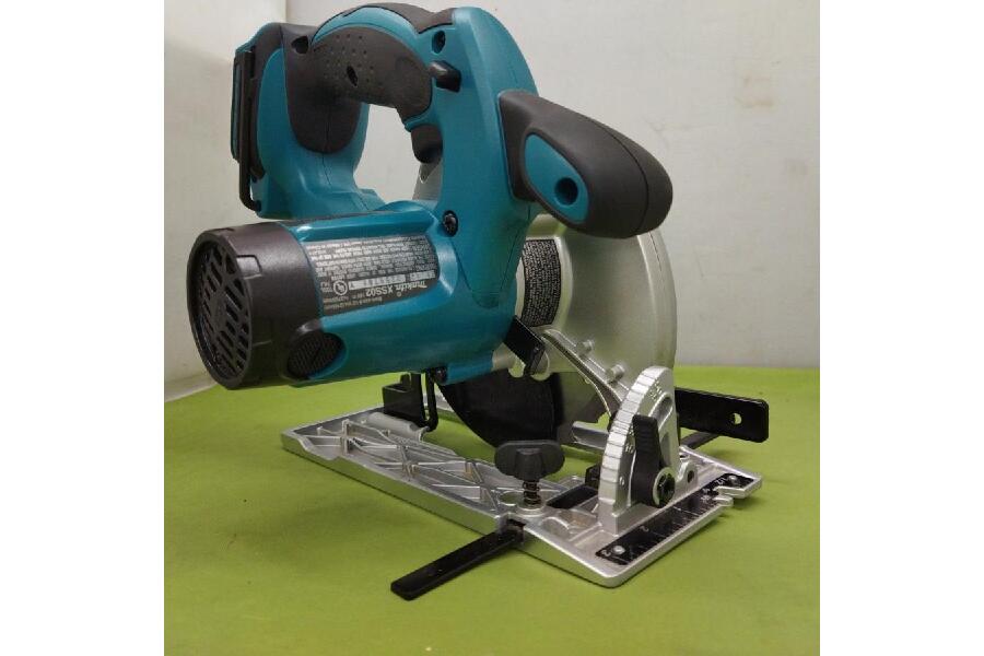 日本仕様変換ブッシュ付属】マキタ 丸ノコ 18V コードレス 充電式 電動のこぎり MAKITA XSS02Z 純正 本体のみ – 電動工具・雑貨販売  ZANKOH JAPAN