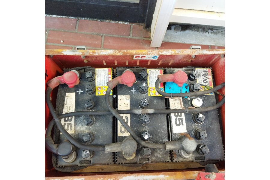 バッテリーウエルダ　　MAKITA  　 WB140 バッテリーウエルダ MAKITA WB140