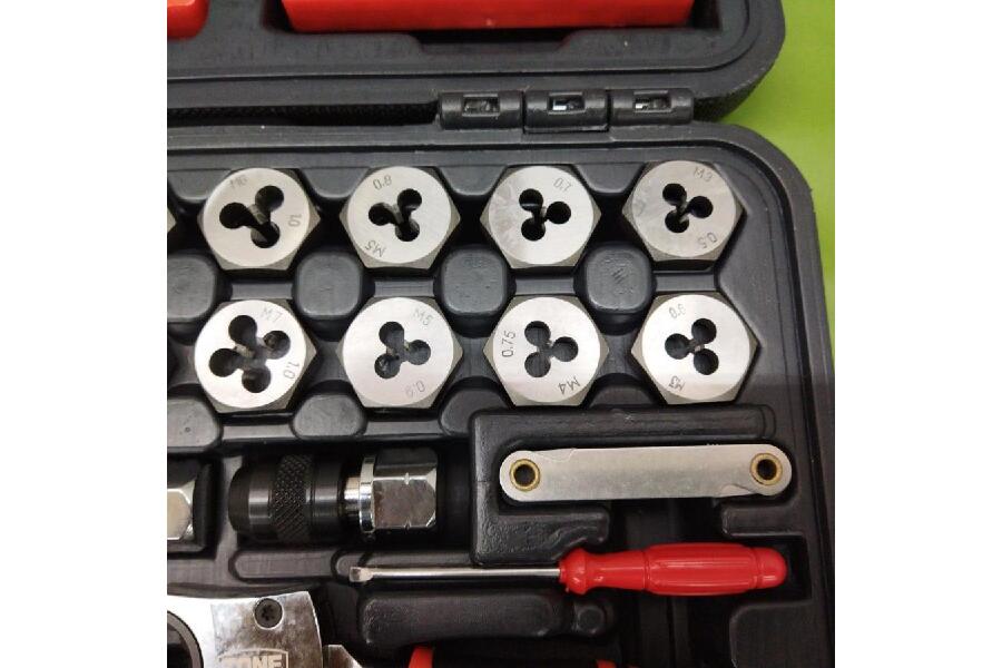 ドリームビア　タップハンドル他　消耗品セット 未使用品 TONE TDS400 タップ＆ダイスセット 40点セット 入荷しました