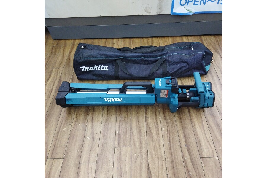 【中古】【動作OK】【店頭引取限定】makita マキタ 充電式タワーライト ML814 25,300円（税込） マキタ 充電式タワーライト ML814 電動工具・エアー工具・大工道具