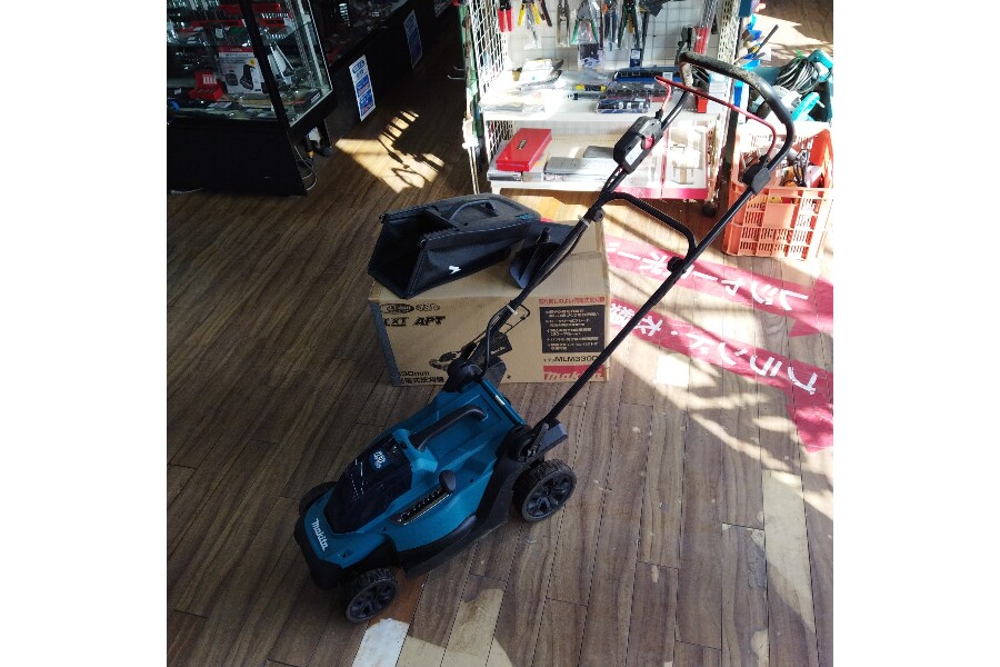 【SFU】makita MLM330DZ 330㎜充電式芝刈機【中古動作品】 マキタ MLM330DZ オークション比較 - 価格.com