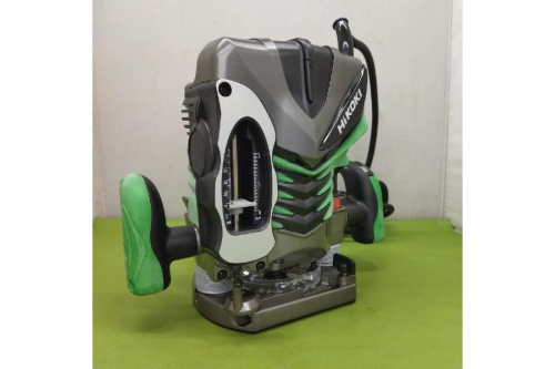 現場で頼れる！HiKOKI M12V2電子ルーター（程度A） #入荷しました