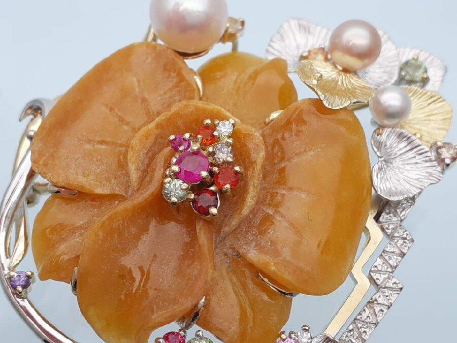 福原佐智 K18/k18wg ブローチ お買取致しました。｜2022年05月19日