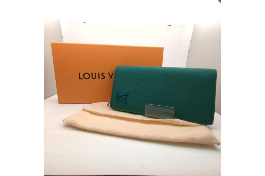 LOUISVUITTON ルイヴィトン ポルトフォイユ ブラザ グリーン アロエ 