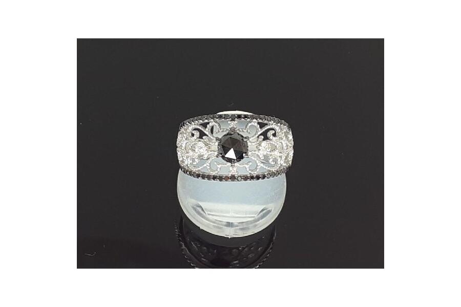 K18WG ブラックダイヤモンド リング 0.65ct 0.07ct ダイヤモンド 0.3ct  