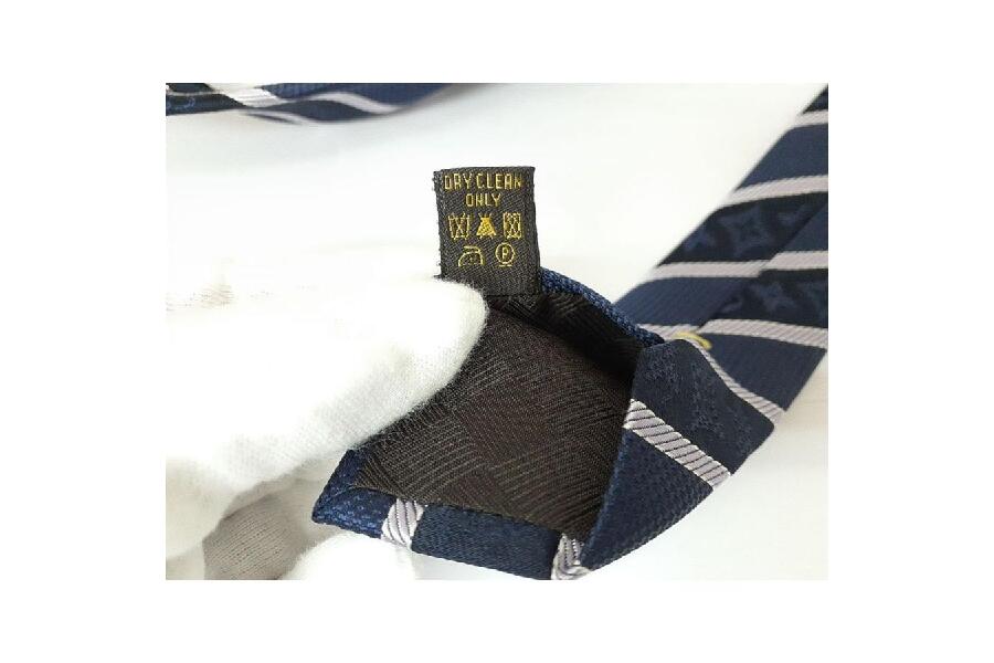 ⭐︎未使用級⭐︎ LOUIS VUITTON シルク100% レジメンタル ルイヴィトン ネクタイ モノグラム レジメンタル ストライプ ネイビー