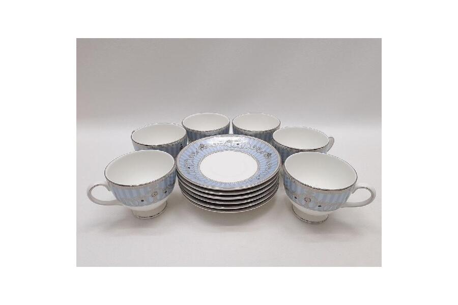 美品 ウェッジウッド アレクサンドラシリーズ 豪華な魅力あるカップ