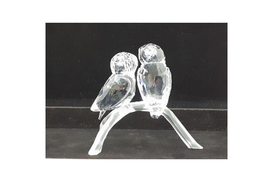 スワロフスキーのフクロウの魅力と希少価値 クリスタルの輝きが