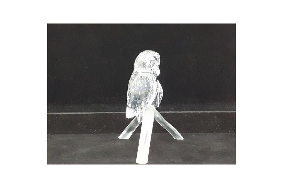 スワロフスキーのフクロウの魅力と希少価値 クリスタルの輝きが