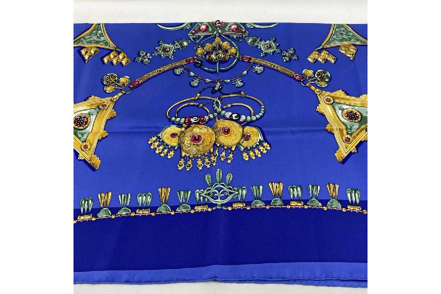 エルメス シルクスカーフ ブルー系 （砂漠のアクセサリー）箱付き美品