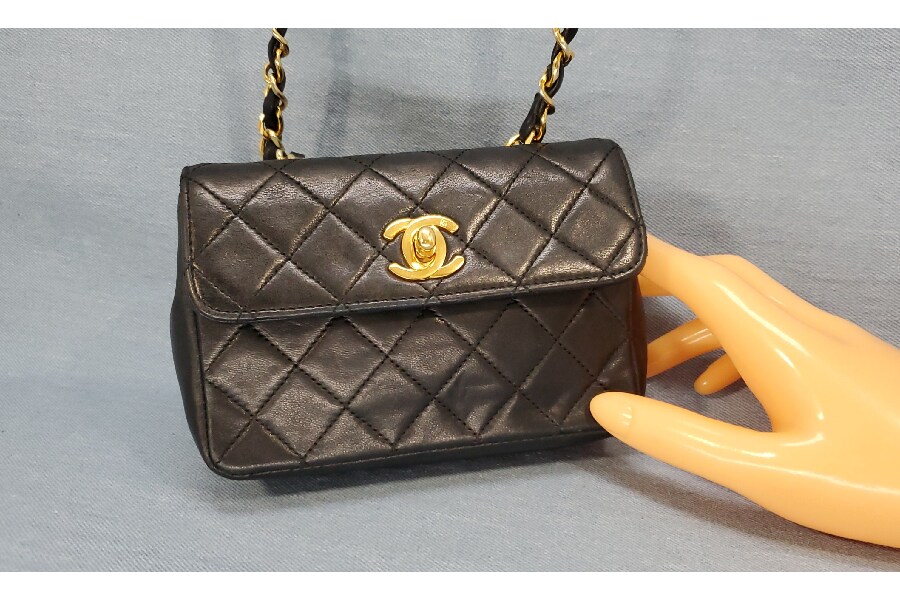 【入手困難】シャネル スエード ミニマトラッセ ゴールド金具 正規品 楽天市場】シャネル ミニマトラッセ ゴールドの通販