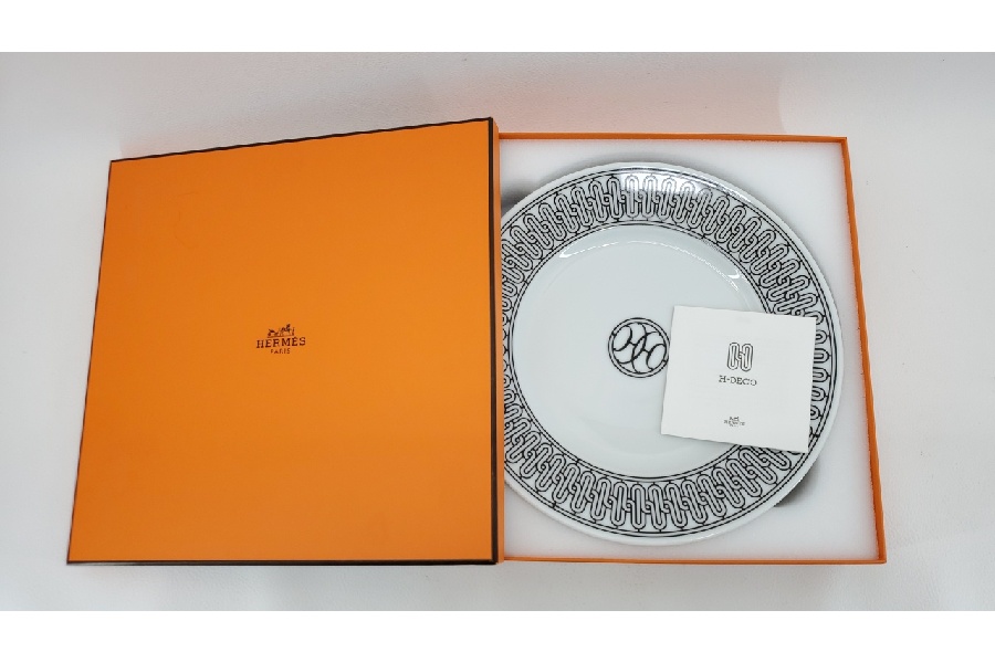 HERMES（エルメス）Hデコ プレート 2枚セット】お売りいただきました 