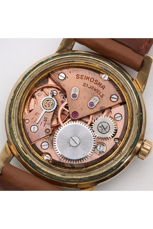 ヴィンテージ腕時計の最大の魅力、裏蓋内のムーブメントのお話です