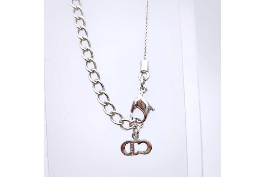 【美品】Dior　ディオール　シルバーロゴネックレス　ストーン Dior ディオール ロゴラインストーンネックレス シルバー色
