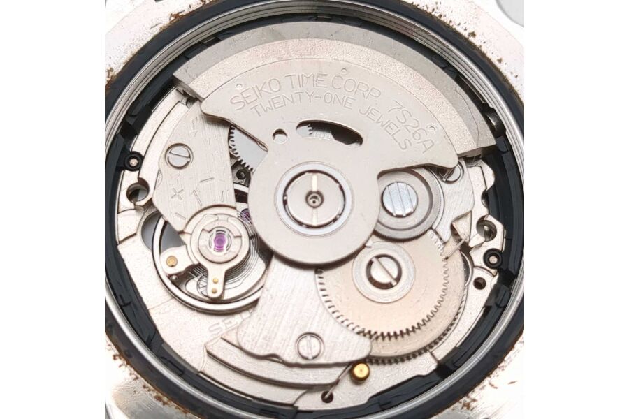 セイコー ダイバー 7S26-0030 自動巻 波マーク その名は「ブラック