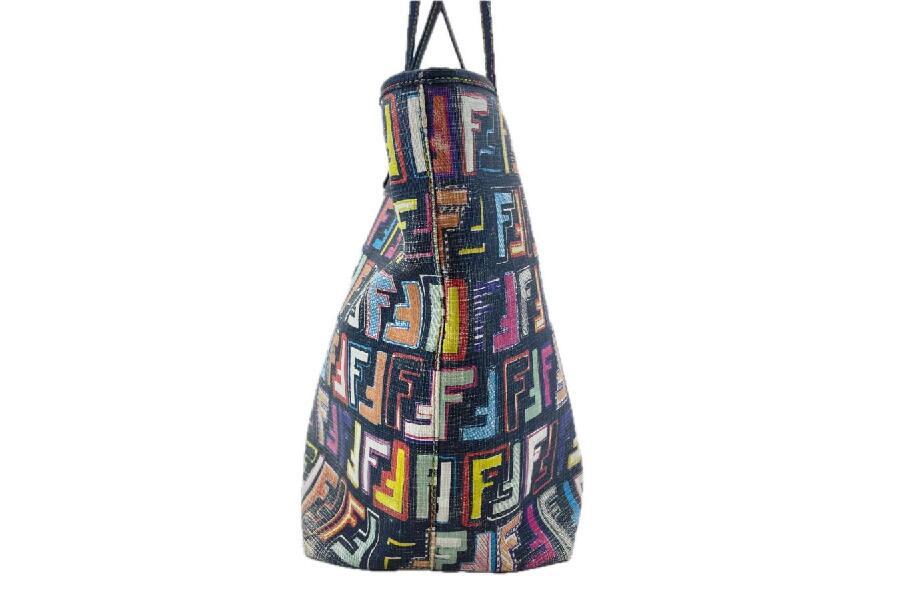FENDI ズッカ柄 マルチカラー トートバッグ　フェンディ フェンディ ズッカの個性派マルチカラートートバッグ #入荷しました