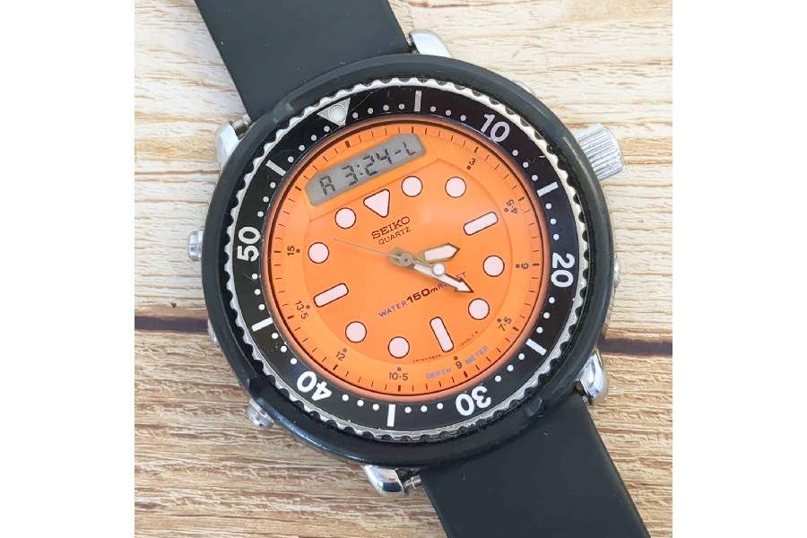 SEIKO ダイバーズウォッチ　H558-5000 Seiko Diver H558-5000 Quartz Ana/Digi | The Tokei Club