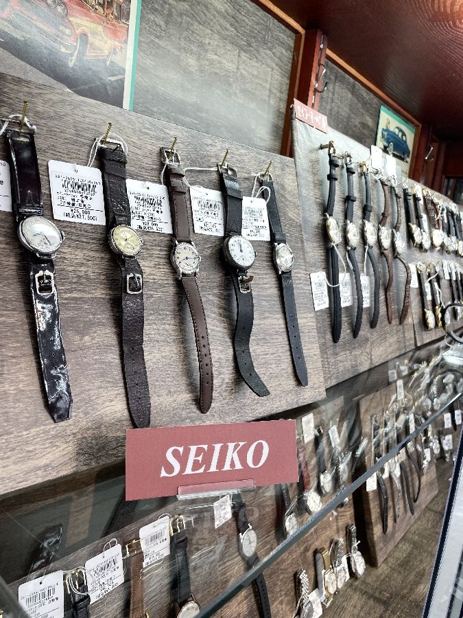 a042181　【決算セール20％OFF】　英国アンティーク1960’s スカンジナビアン ヴィンテージチーク材サイドボードキャビネット 1950s-70s ANTIQUE JAPAN WATCH アンティーク国産時計』（1冊