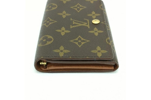ルイヴィトン 二つ折り財布 ポルトネビエトレゾール モノグラム M61730
