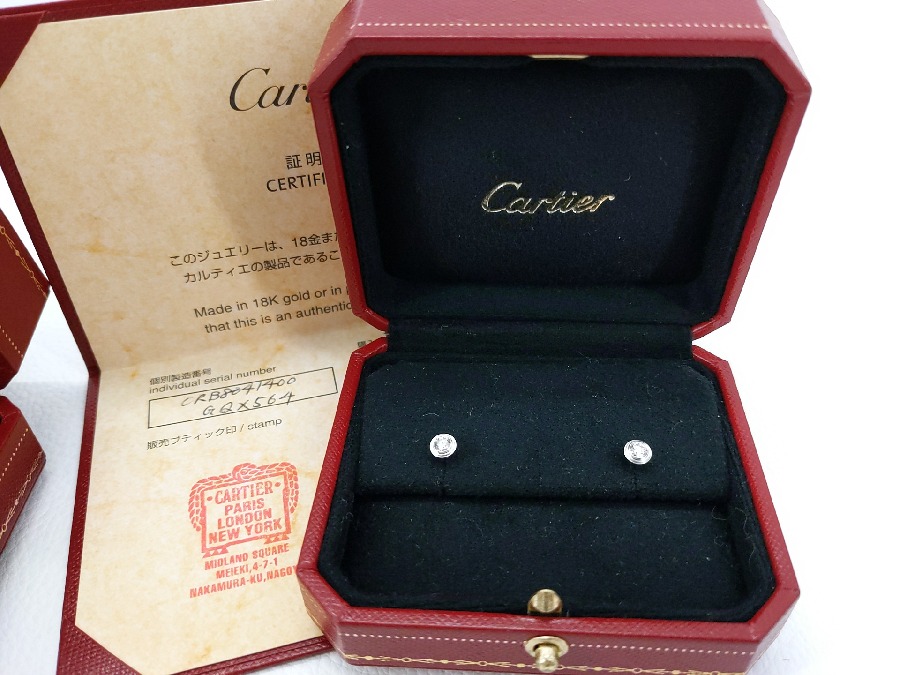 ホワイトゴ Cartier ピアス xsの通販 by Elle's shop｜カルティエならラクマ - カルティエ ディアマンレジェ ダムール